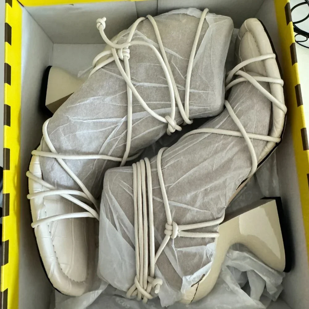 Circus by Sam Edelman blanche lace